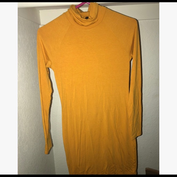 Size medium forever 21 marigold turtle neck dress - Picture 1 of 1